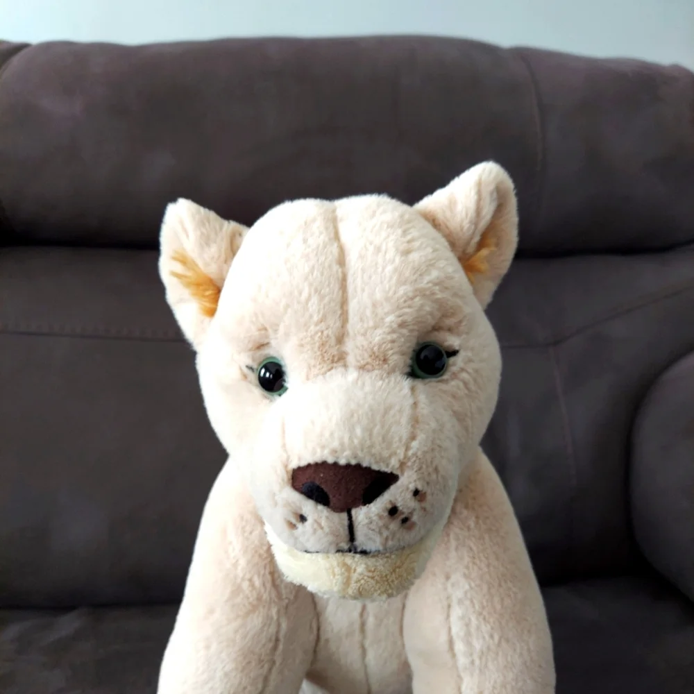 Build-A-Bear Disney the Lion king adult Nala 16